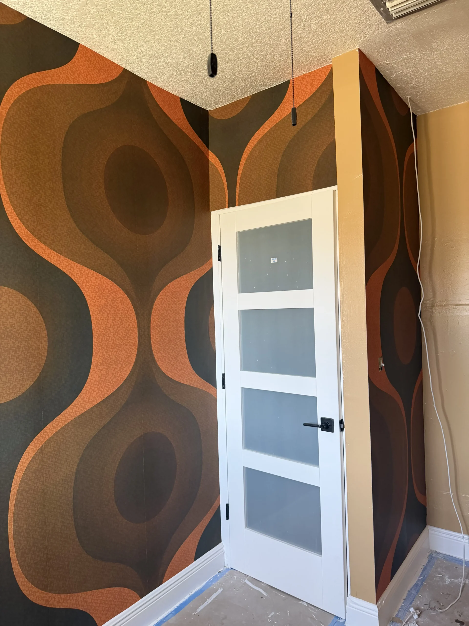 Residential Wallpaper Installation in Hallandale Beach, FL